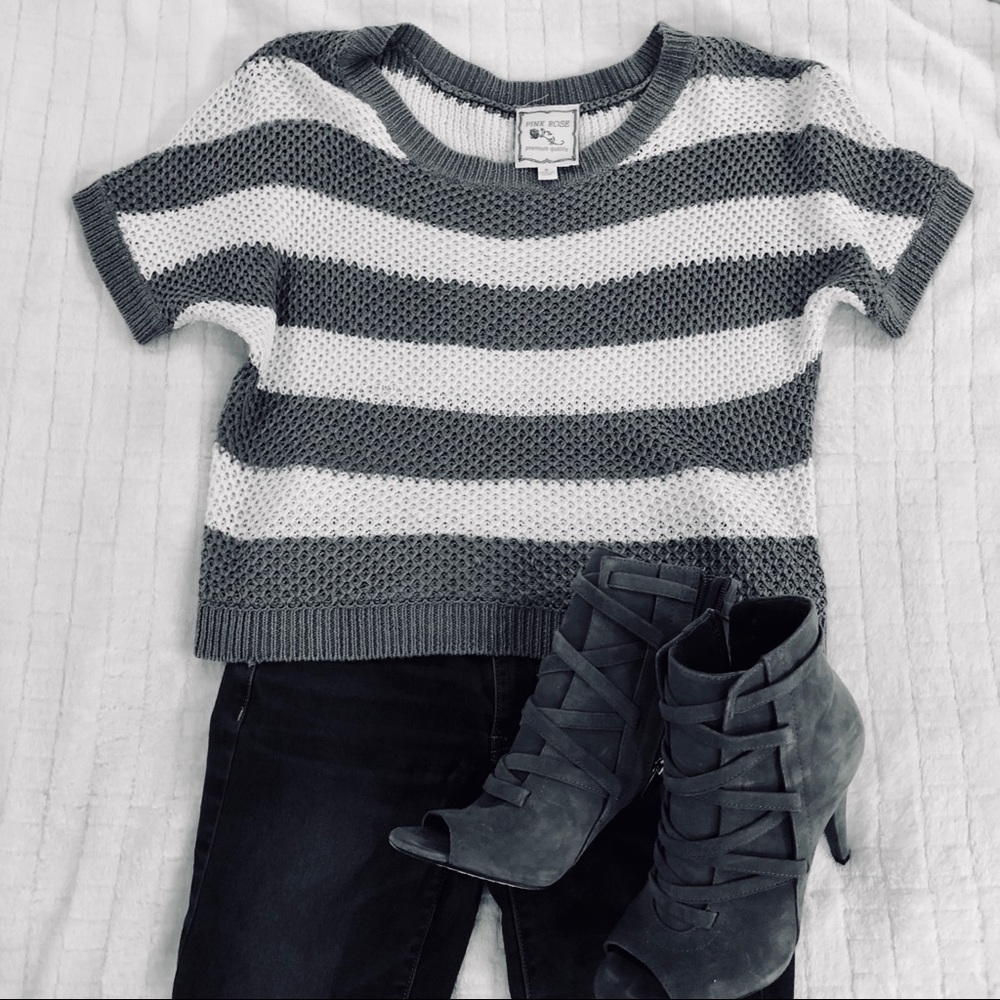 Knitted Short Sleeve Top
